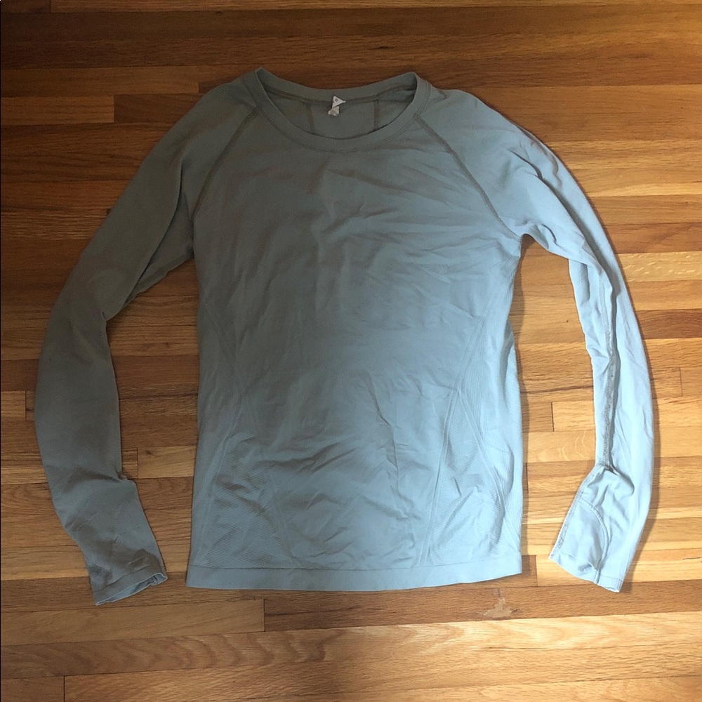 Athleta green Sleeve Crewneck Top